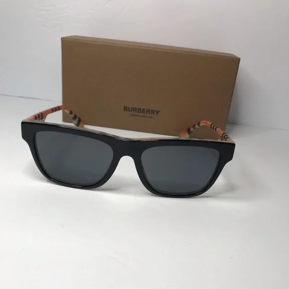 💯 - Authentic New BURBERRY BE4293 380687 black vintage check frame with grey…